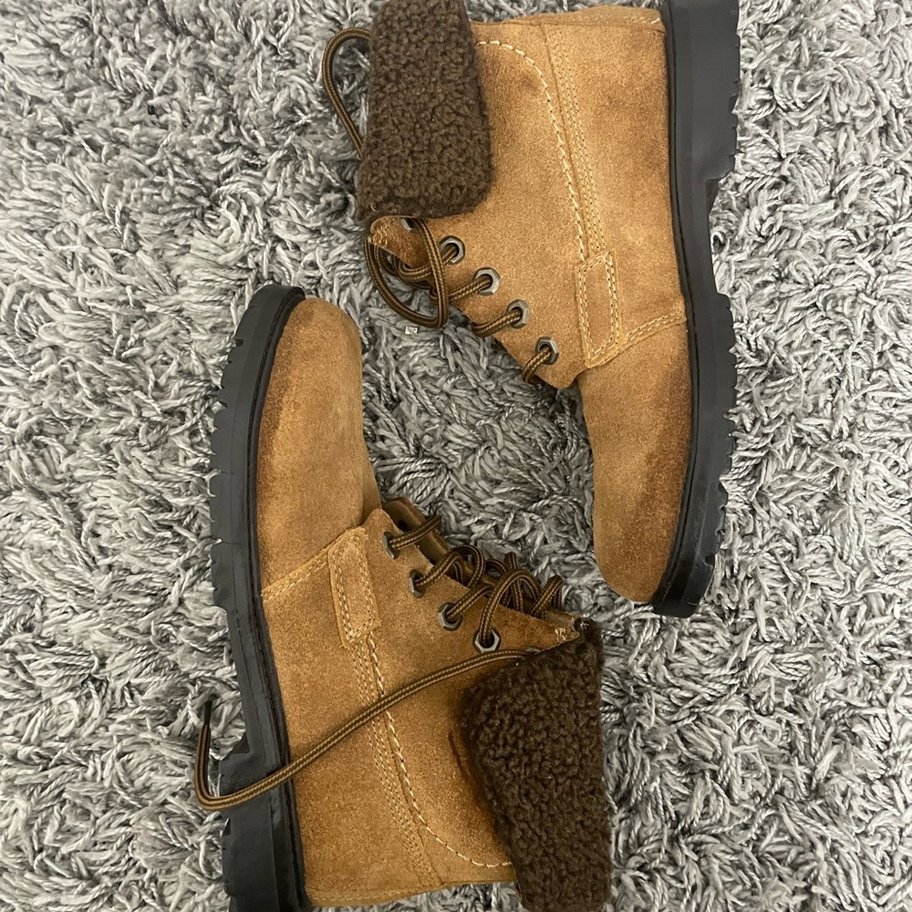 Earth Shoe.